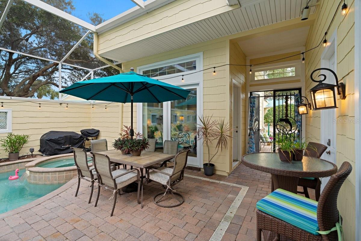 Image 4 of 92 For 4606 Oak Hammock Court 4606