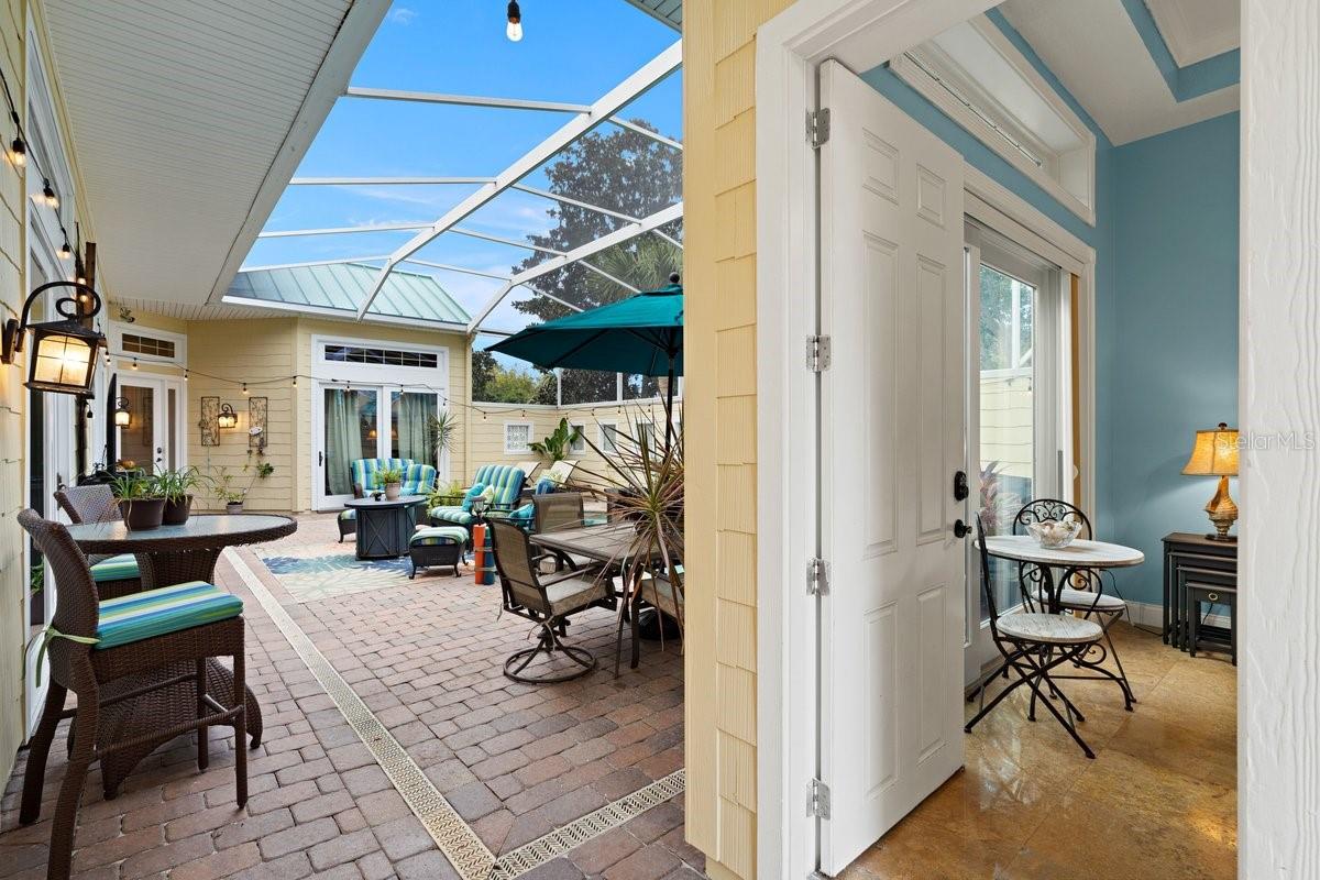 Image 5 of 92 For 4606 Oak Hammock Court 4606