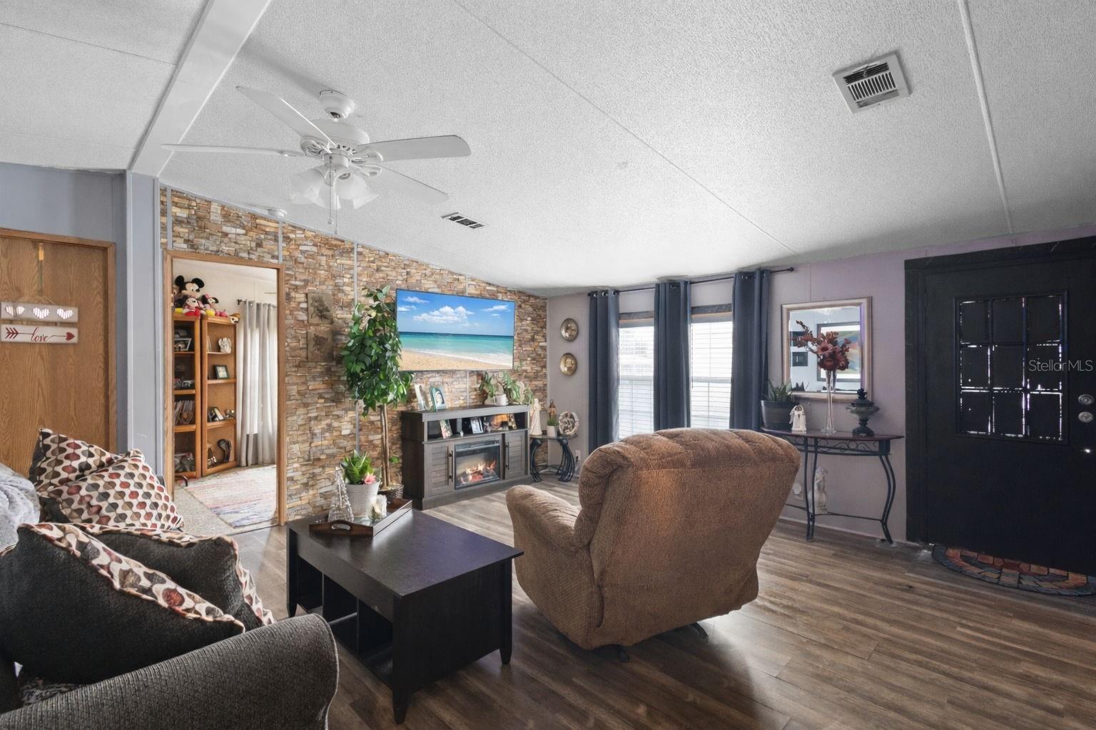 Image 12 of 29 For 122 Leisure World Drive N