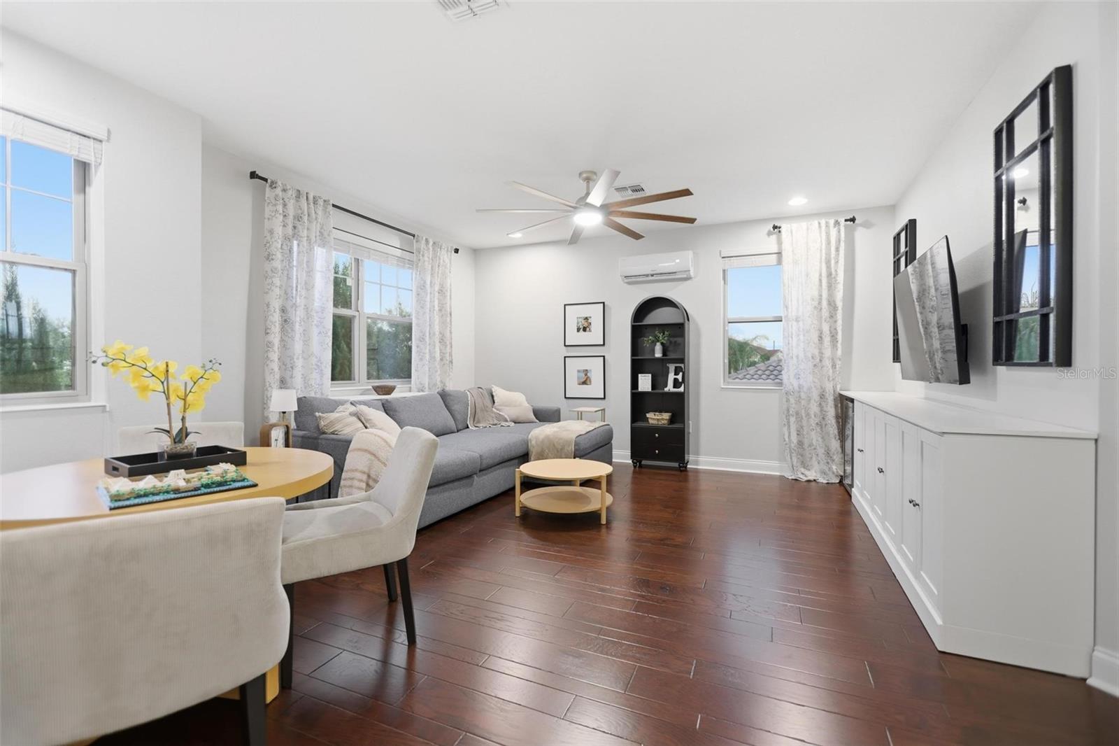 Image 32 of 51 For 162 Ancona Avenue