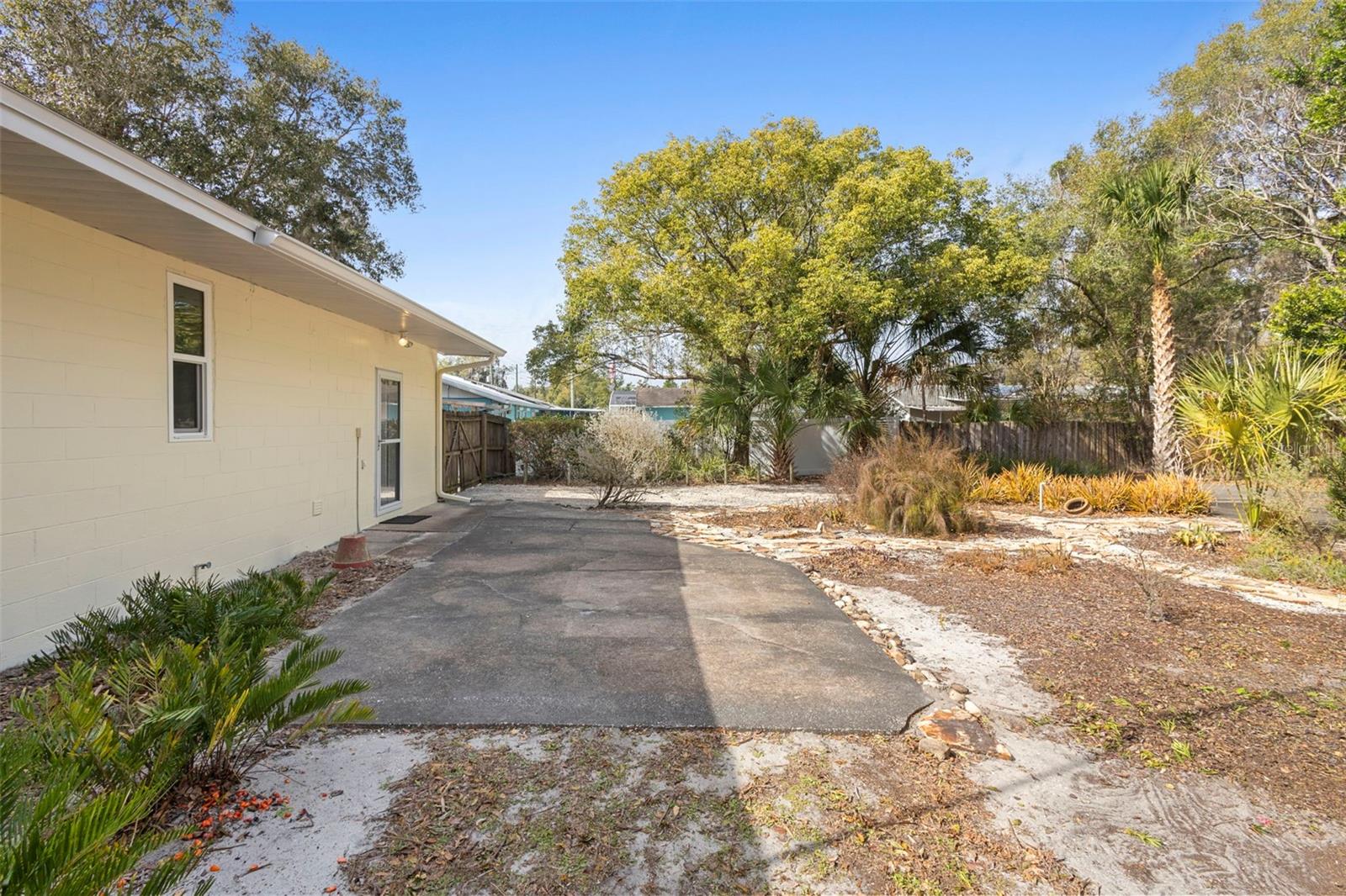 Image 25 of 31 For 819 Wisconsin Avenue