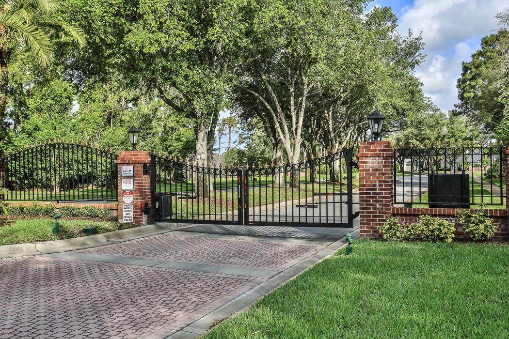 Image 32 of 33 For 6125 Sabal Point Circle