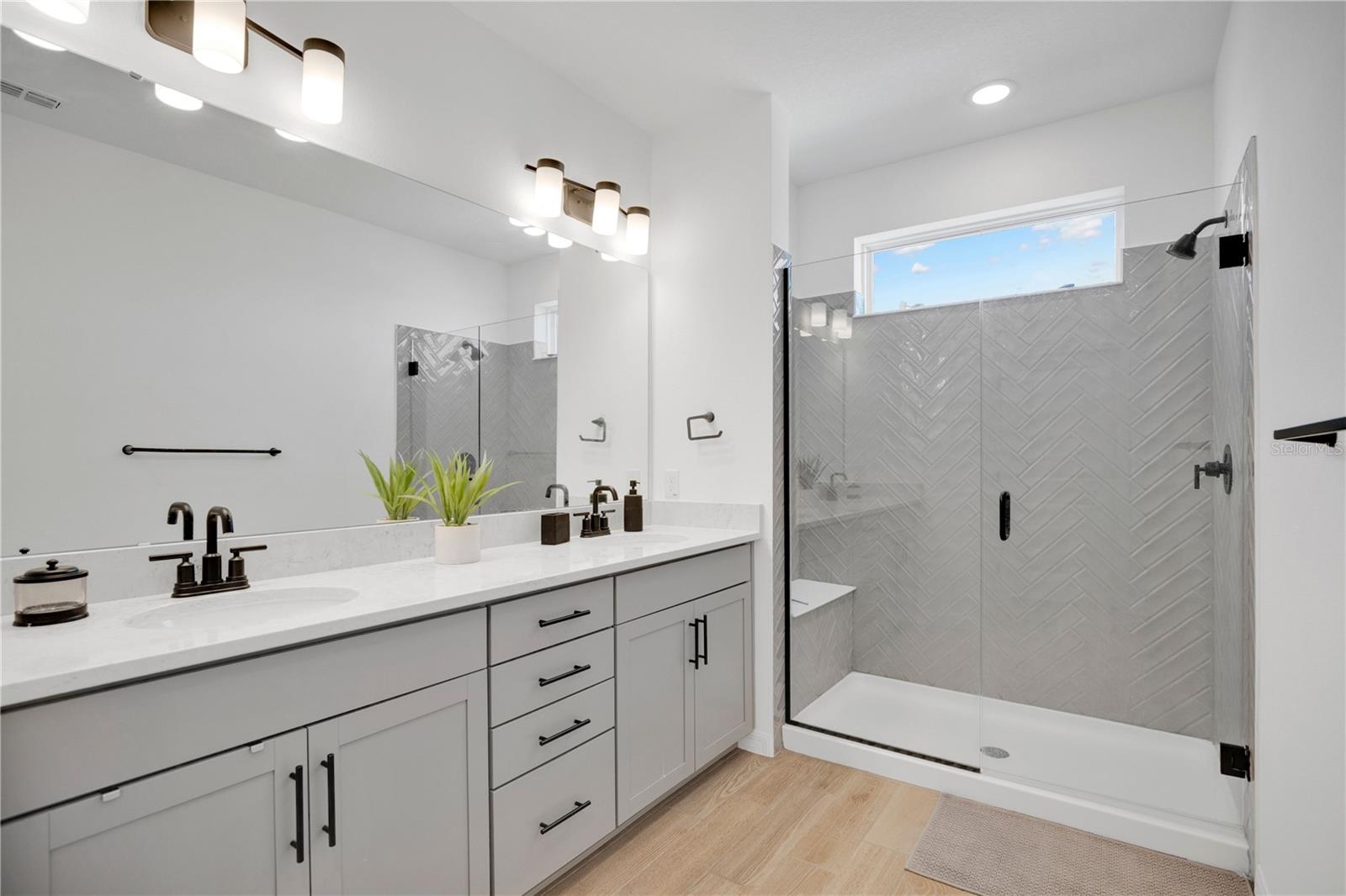 Image 13 of 39 For 731 Firerock Lane