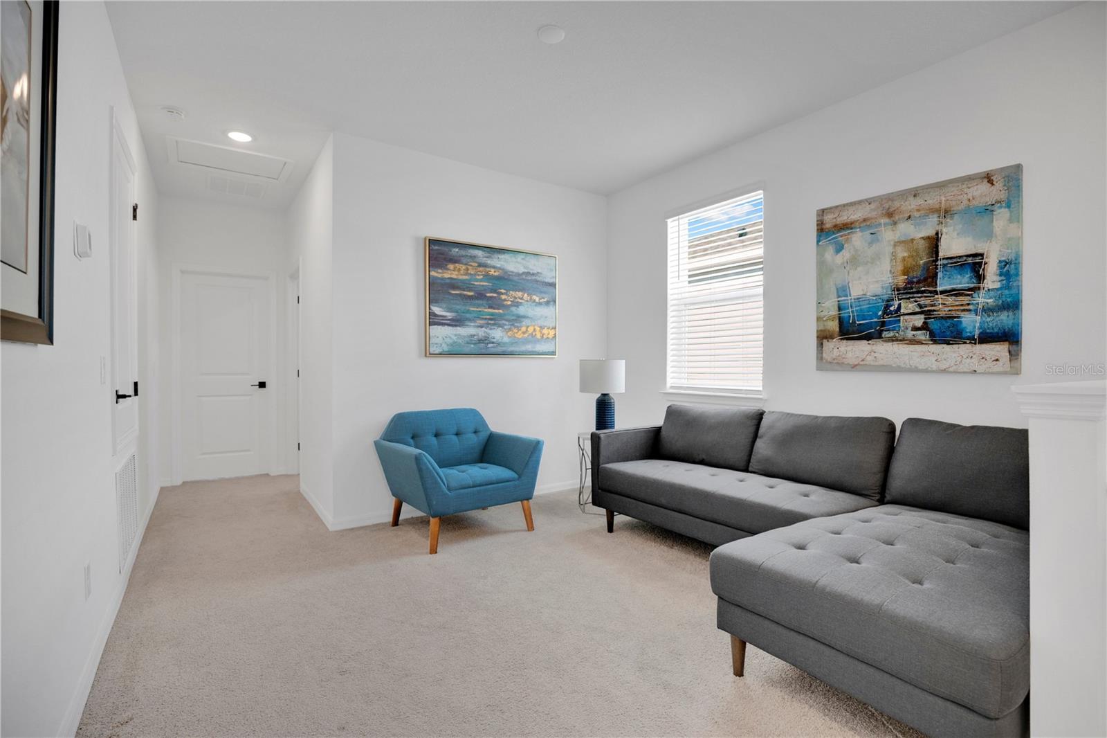 Image 14 of 39 For 731 Firerock Lane