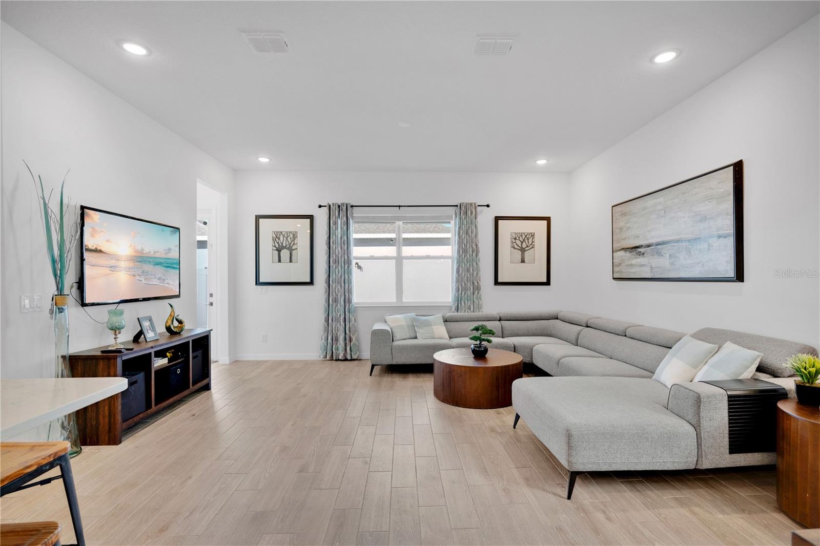 Image 8 of 39 For 731 Firerock Lane