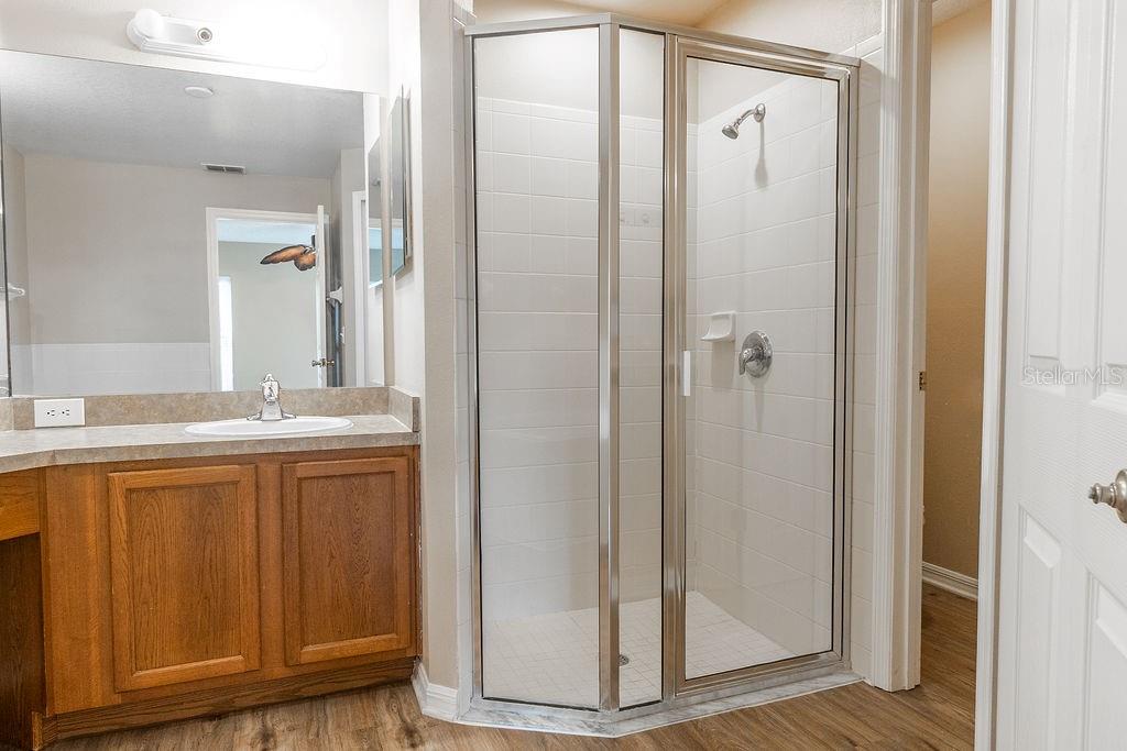 Image 12 of 17 For 565 Blue Water Avenue