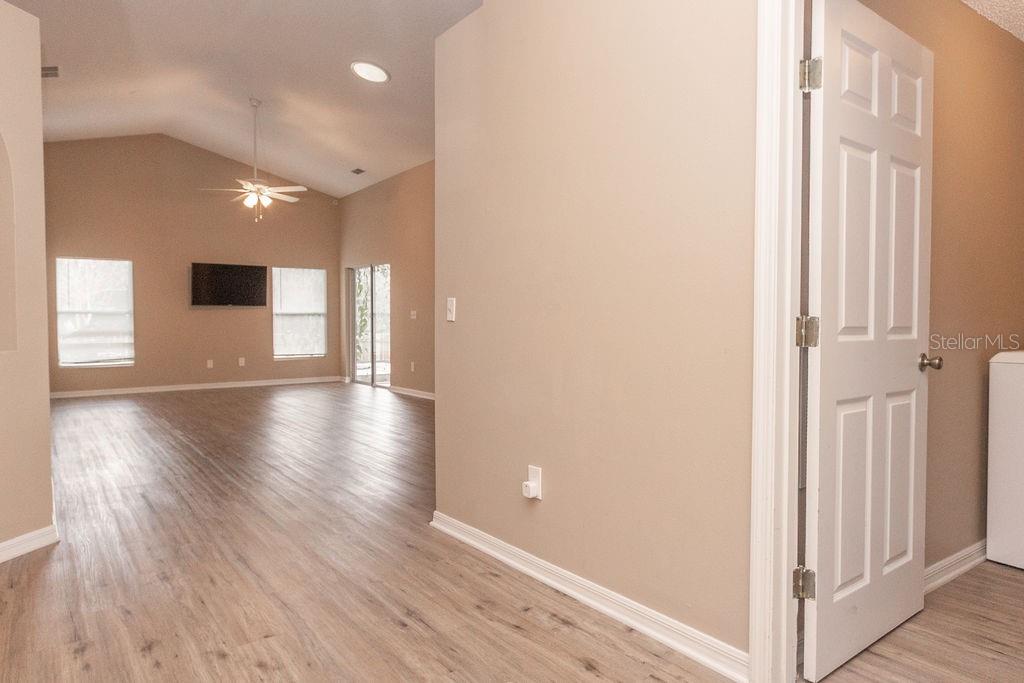 Image 6 of 17 For 565 Blue Water Avenue