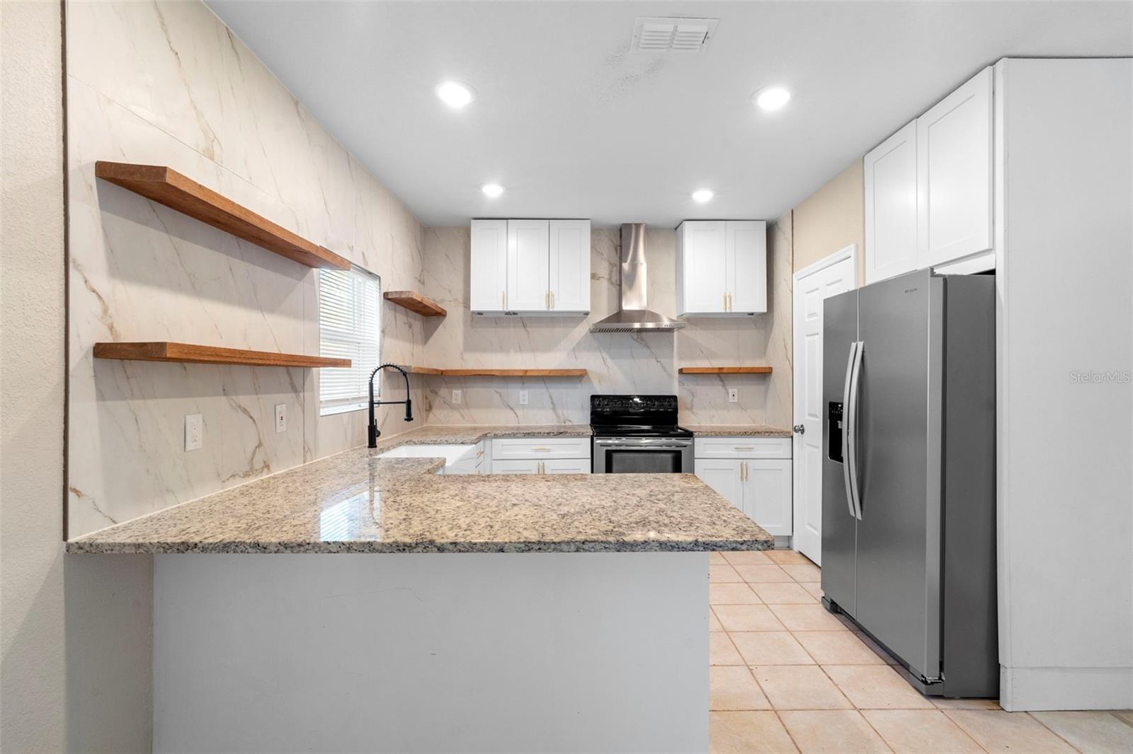 Image 24 of 62 For 4044 Rose Petal Lane