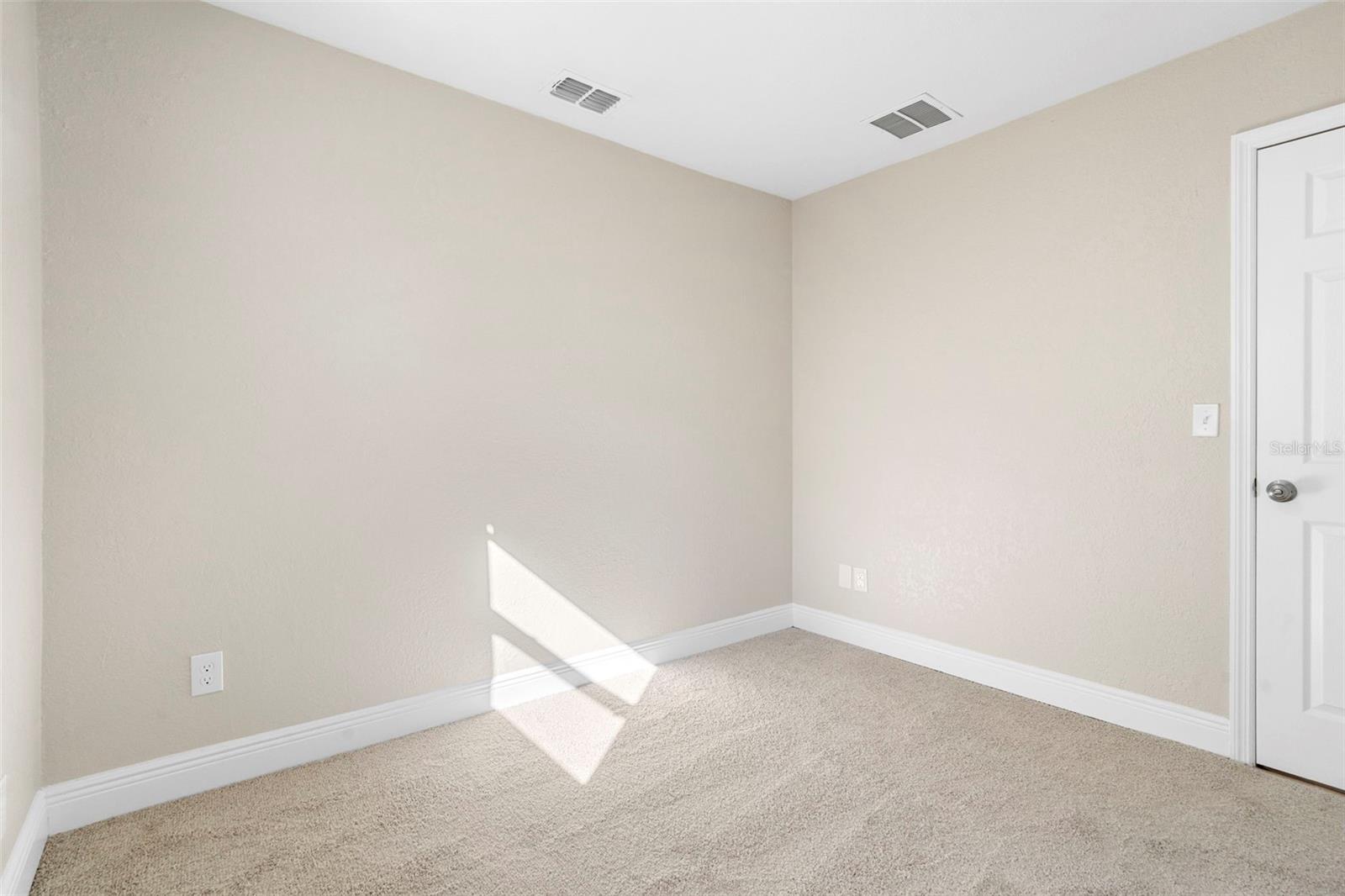 Image 37 of 62 For 4044 Rose Petal Lane