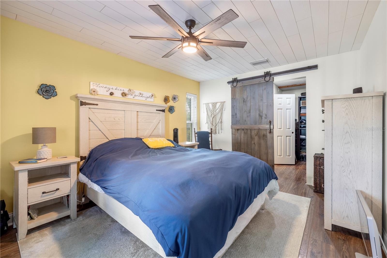 Image 18 of 28 For 2843 Oak Tree Lane