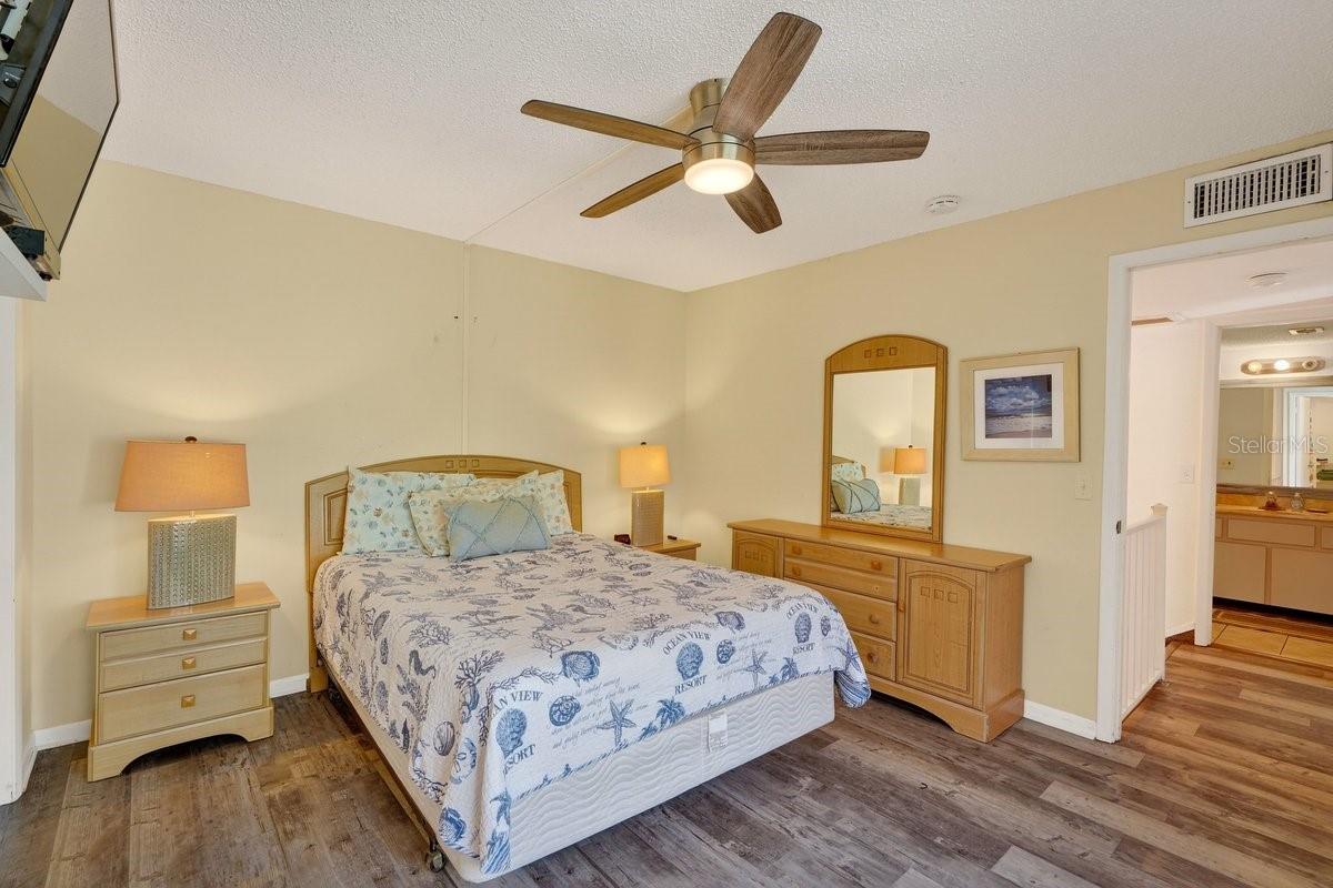 Image 20 of 38 For 4150 Atlantic Avenue 114b