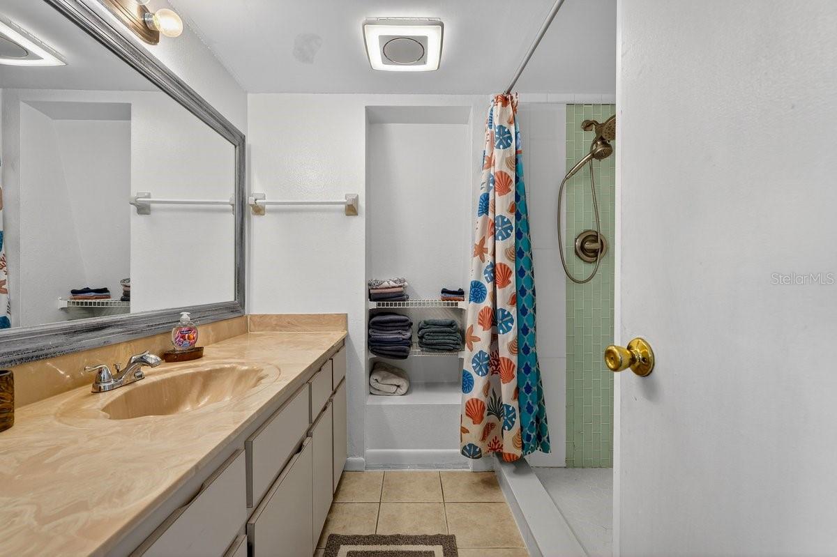 Image 24 of 38 For 4150 Atlantic Avenue 114b