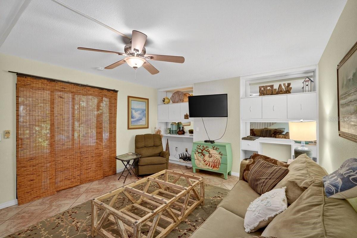 Image 7 of 38 For 4150 Atlantic Avenue 114b