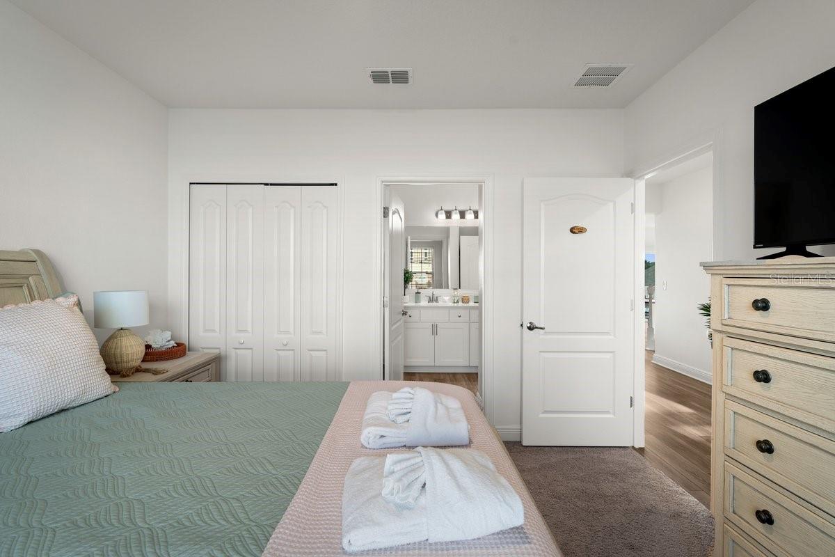 Image 10 of 72 For 3828 Atlantic Avenue