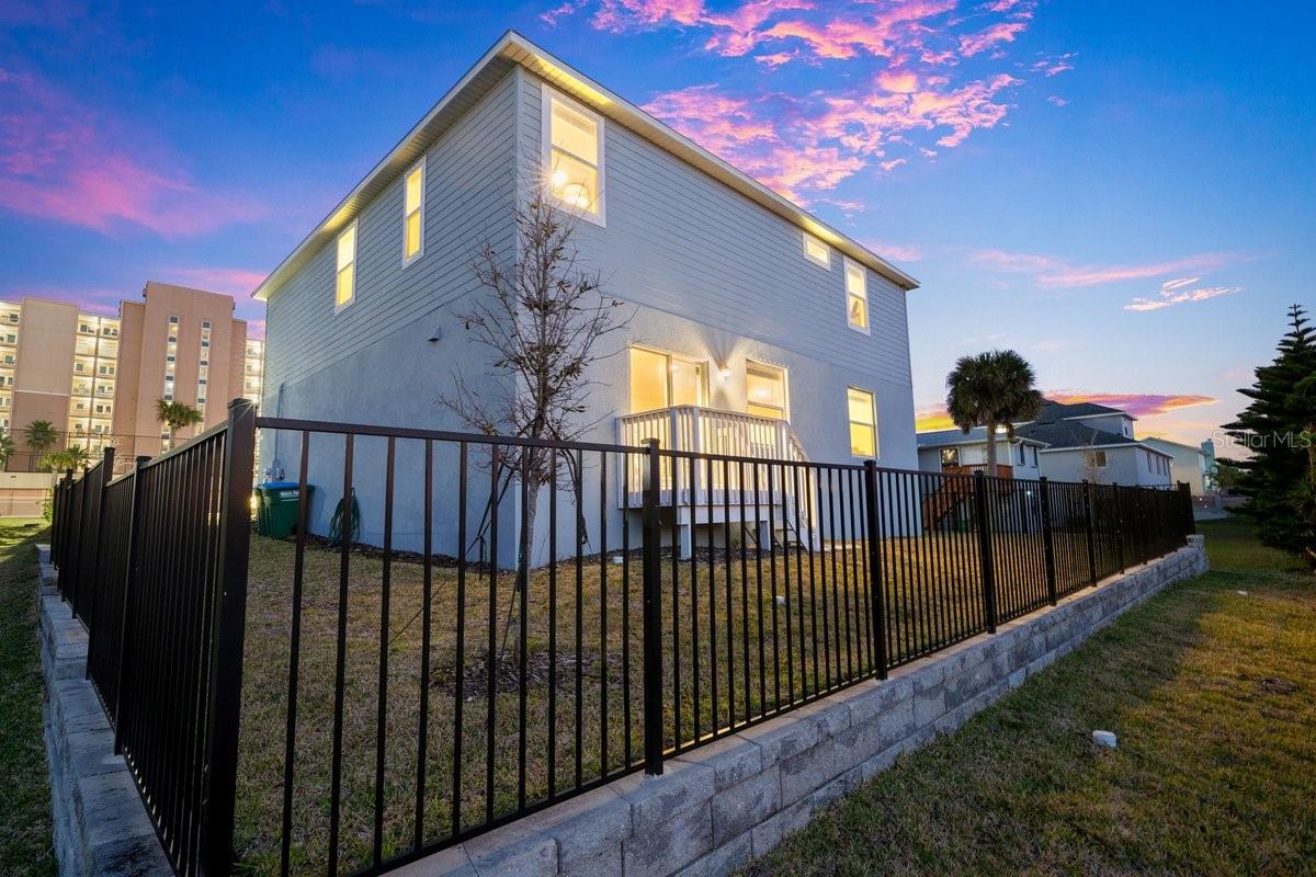 Image 3 of 72 For 3828 Atlantic Avenue