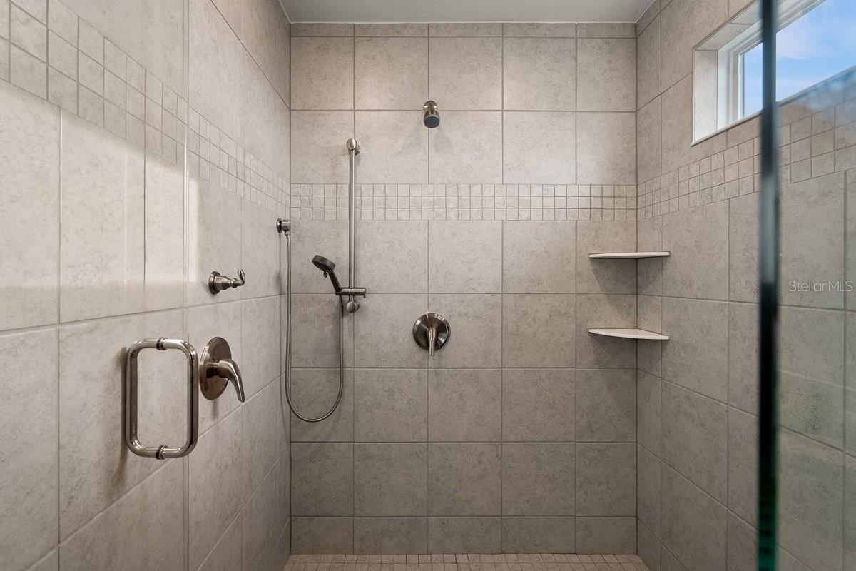 Image 37 of 72 For 3828 Atlantic Avenue