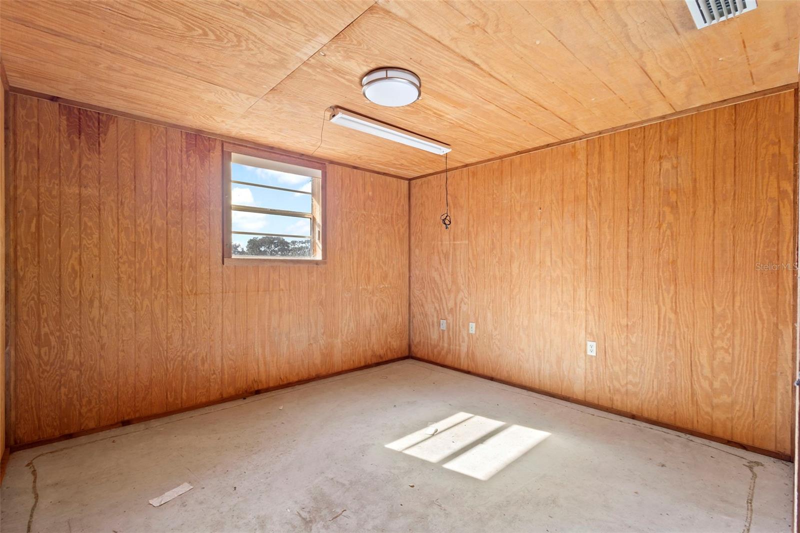 Image 47 of 58 For 42554 Maggie Jones Road