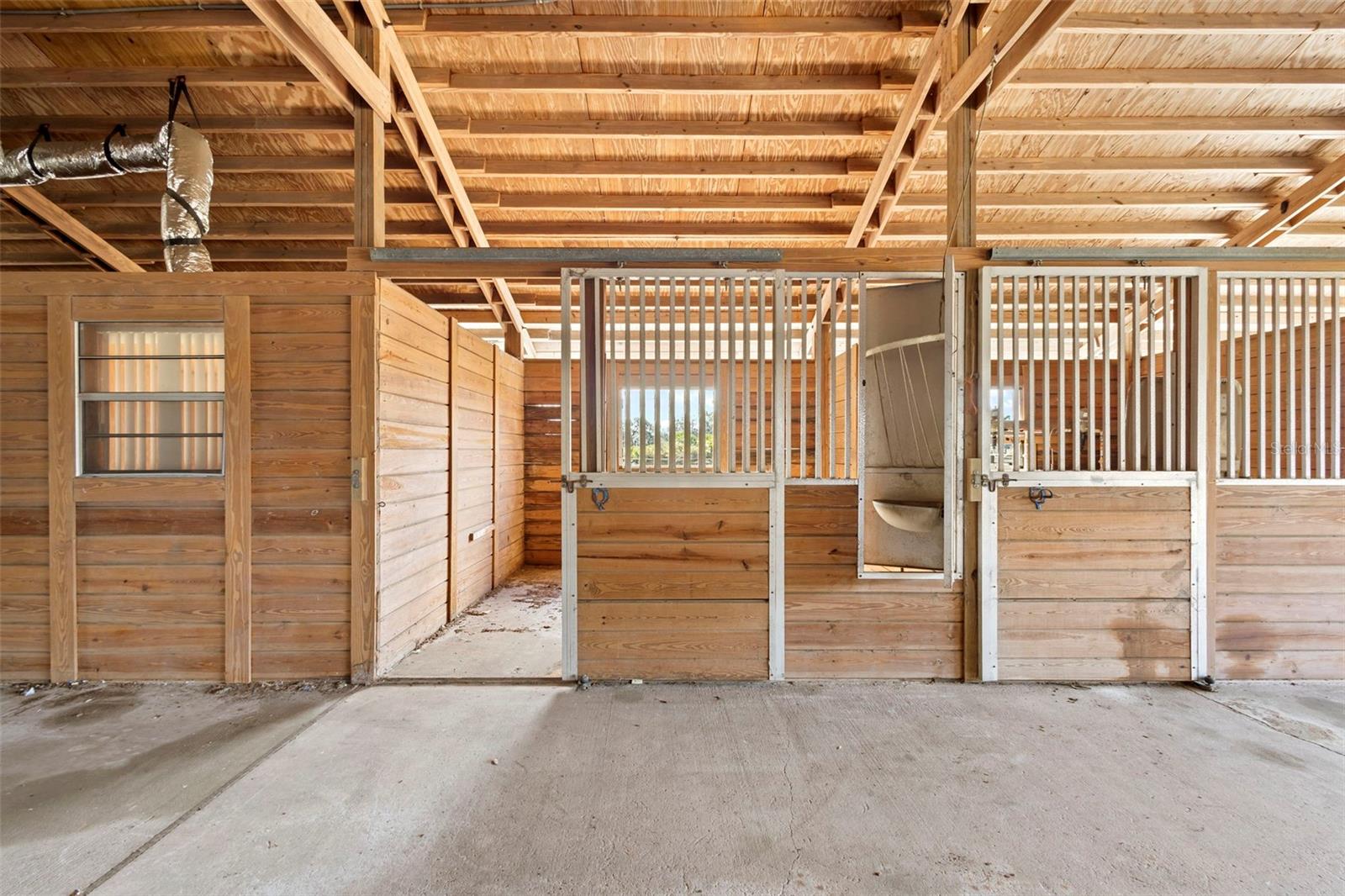 Image 51 of 58 For 42554 Maggie Jones Road