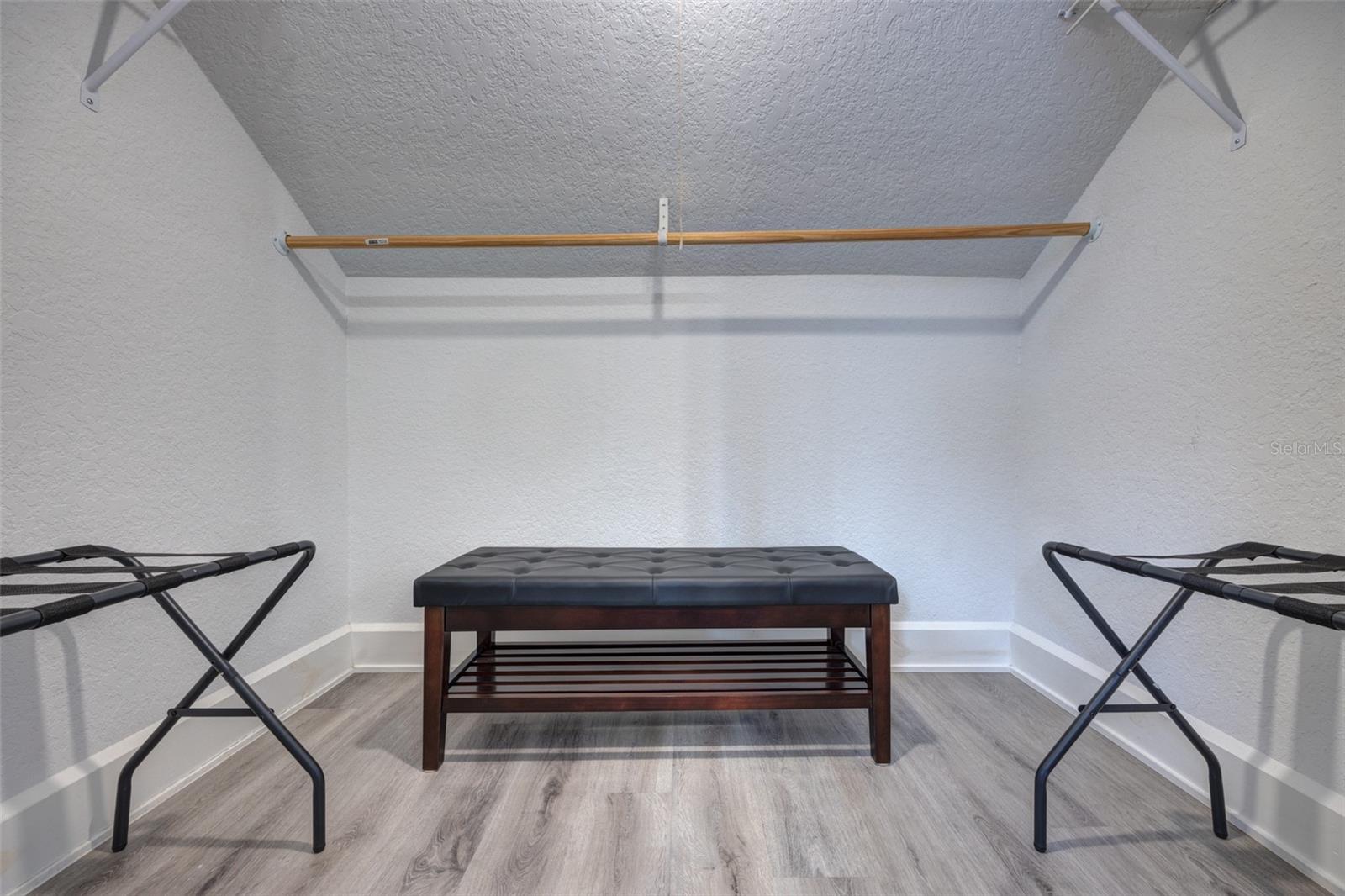 Image 15 of 25 For 117 Euclid Avenue