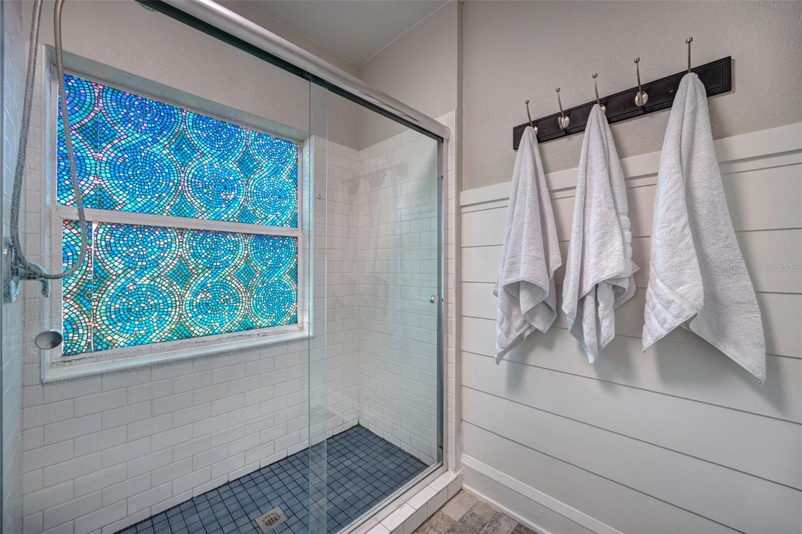 Image 23 of 25 For 117 Euclid Avenue