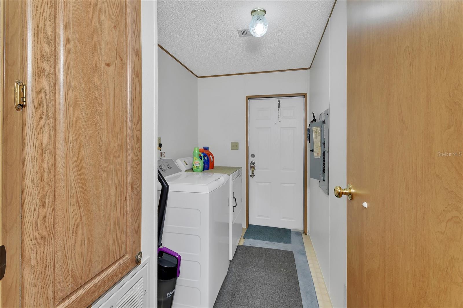 Image 34 of 52 For 27130 Fishermans Road