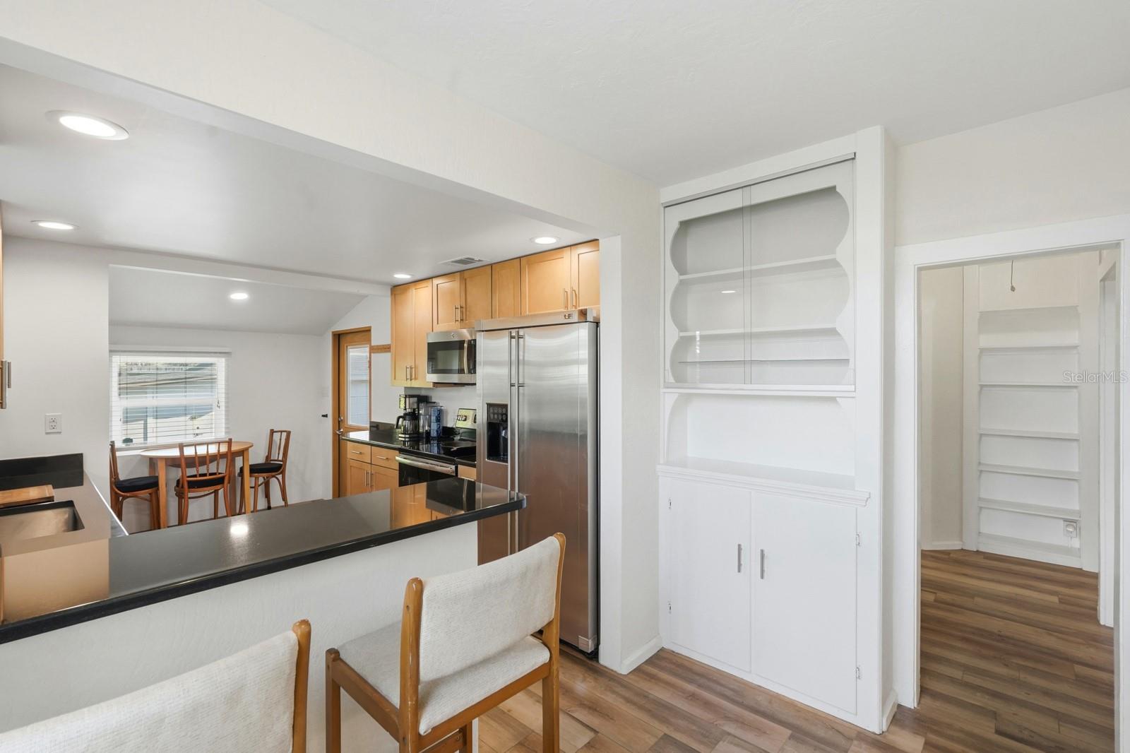 Image 13 of 54 For 21 Halifax Avenue