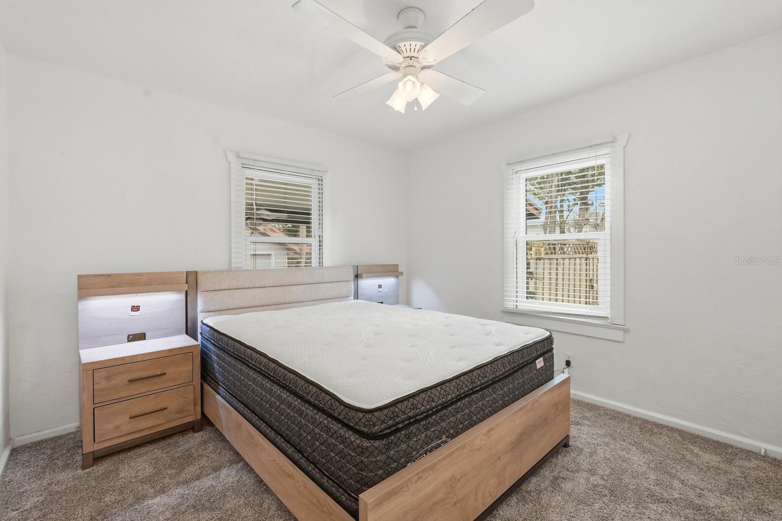 Image 21 of 54 For 21 Halifax Avenue