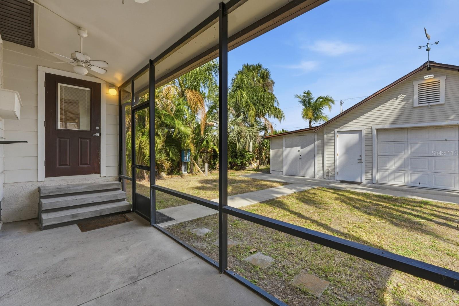 Image 25 of 54 For 21 Halifax Avenue