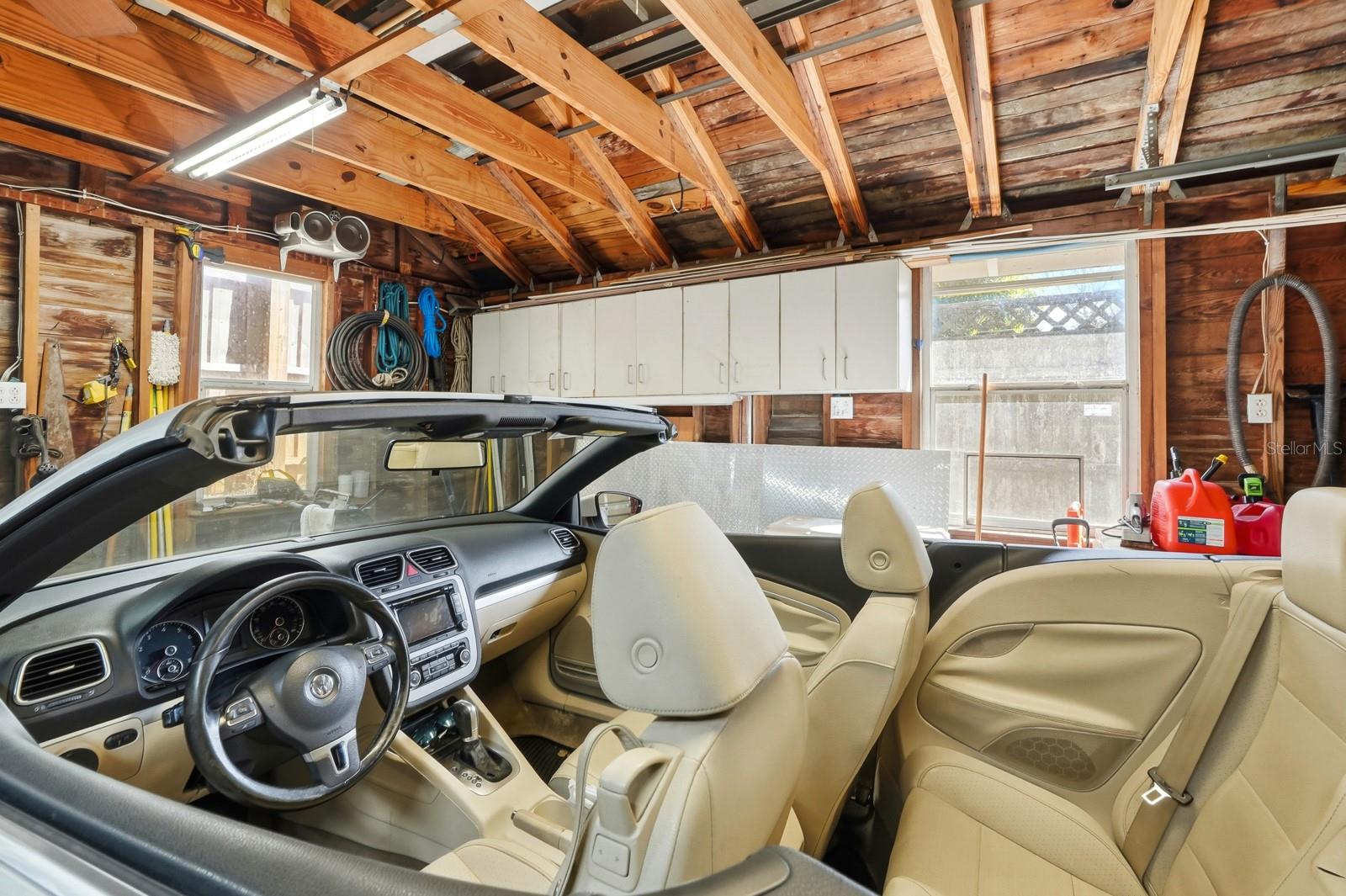 Image 37 of 54 For 21 Halifax Avenue