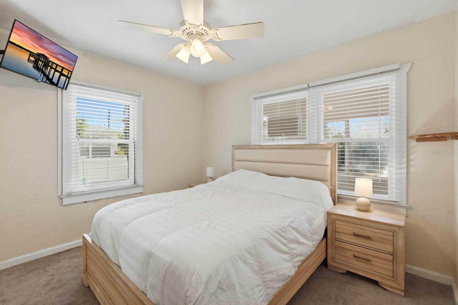 Image 4 of 54 For 21 Halifax Avenue