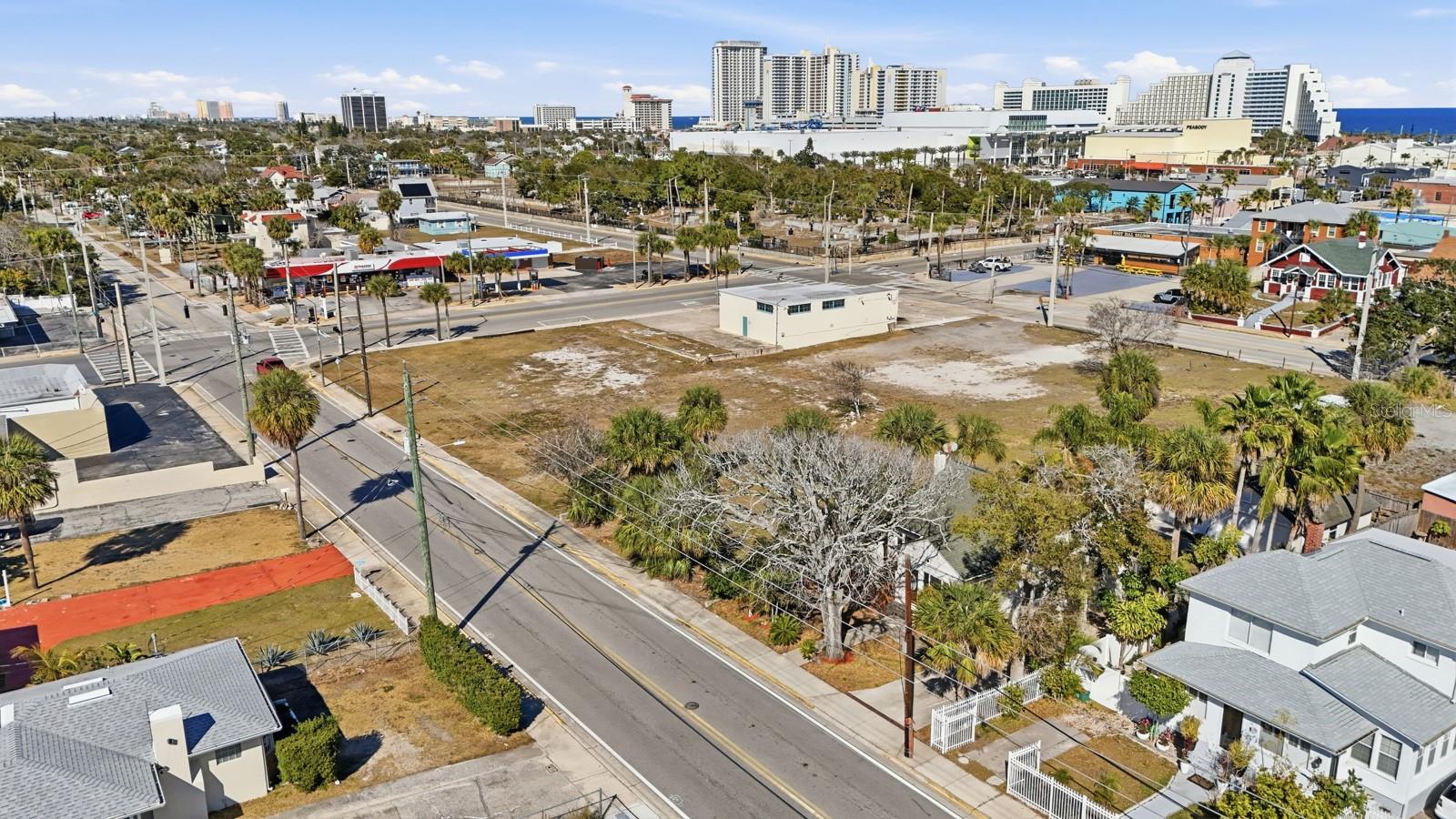 Image 40 of 54 For 21 Halifax Avenue