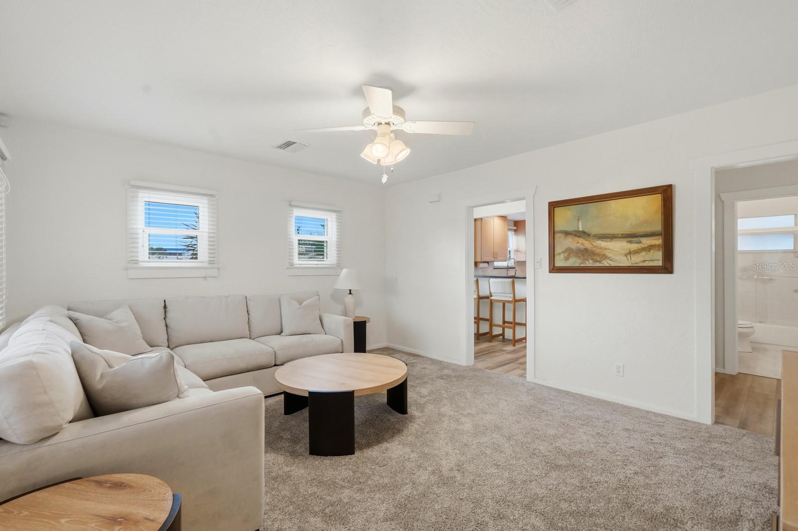 Image 9 of 54 For 21 Halifax Avenue