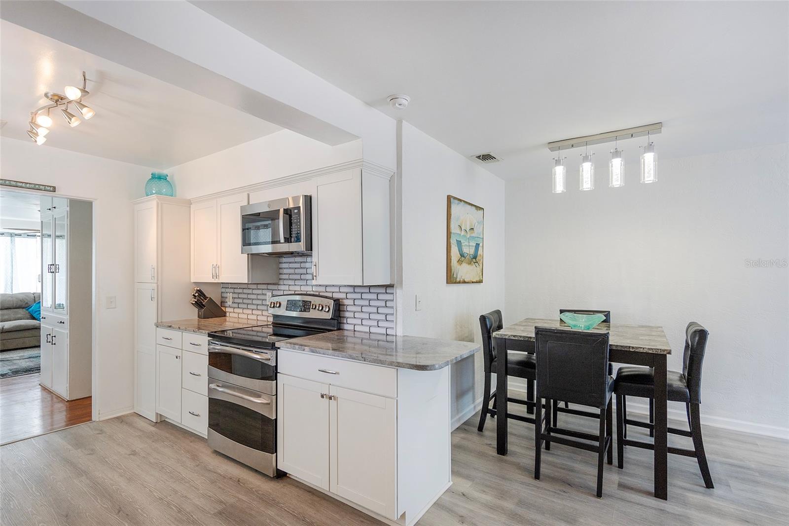 Image 11 of 34 For 59 Arroyo Parkway