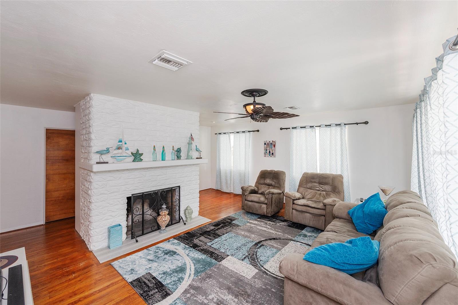 Image 4 of 34 For 59 Arroyo Parkway