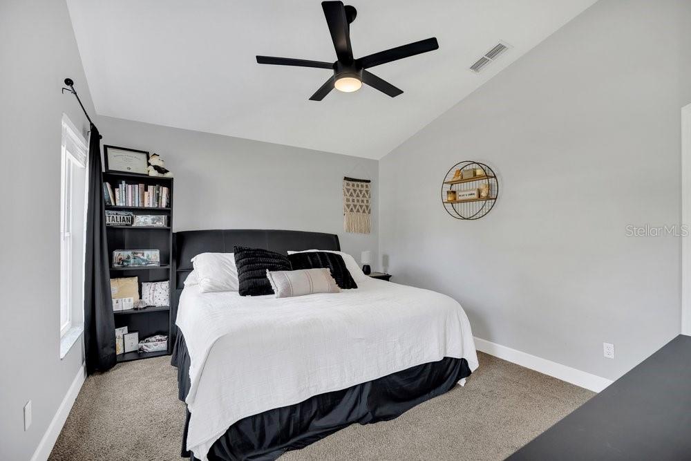 Image 15 of 53 For 7220 Lake Drive