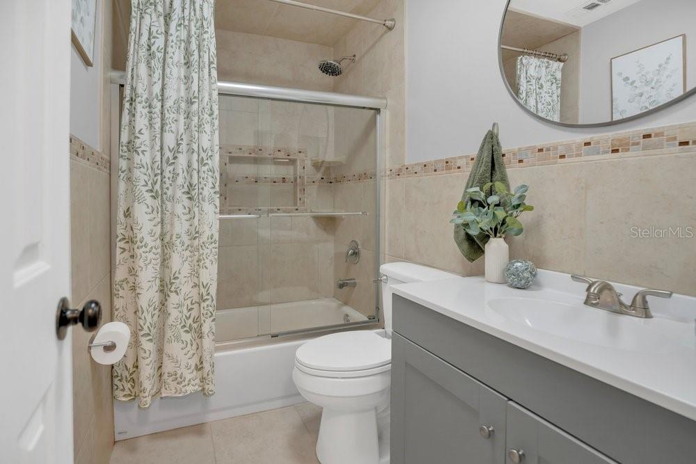 Image 16 of 53 For 7220 Lake Drive