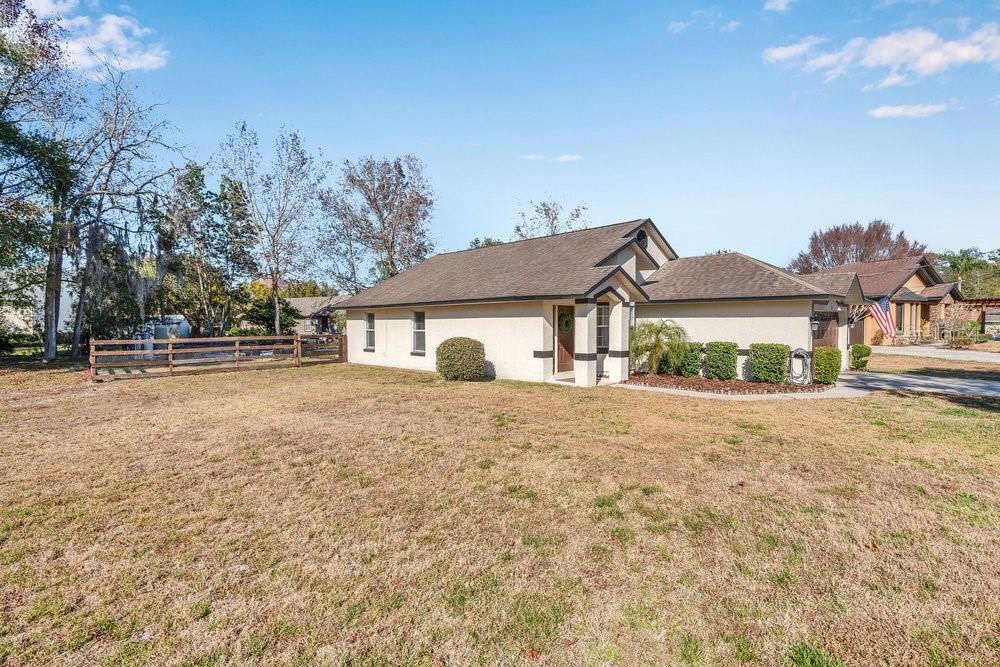 Image 33 of 53 For 7220 Lake Drive