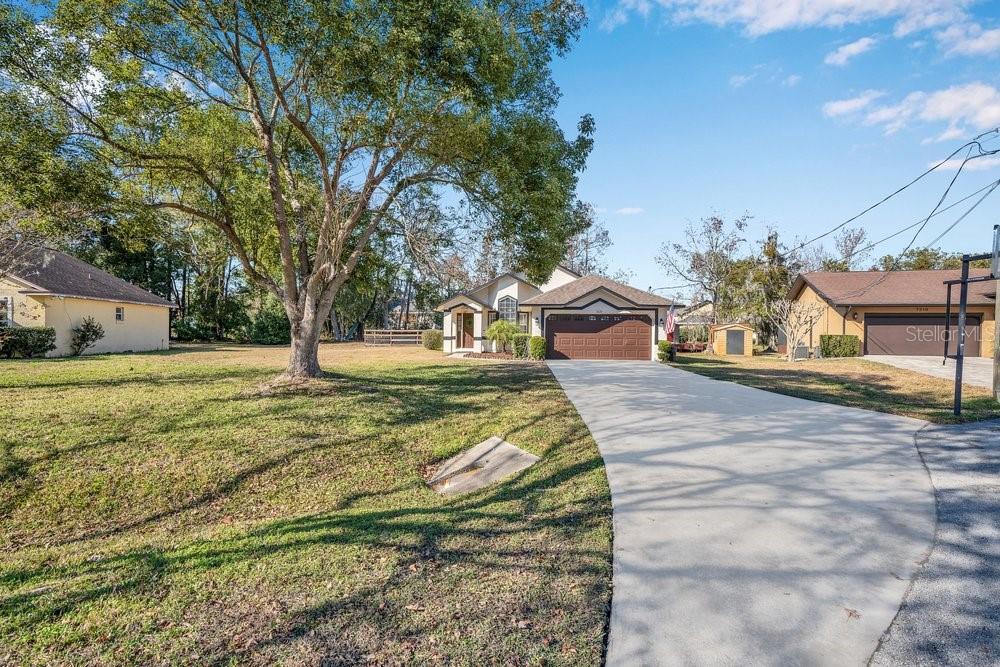 Image 4 of 53 For 7220 Lake Drive