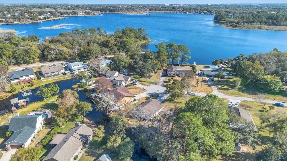 Image 41 of 53 For 7220 Lake Drive