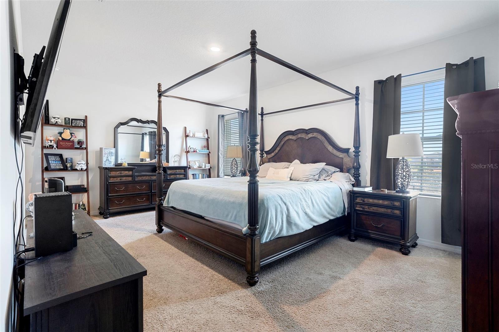 Image 21 of 49 For 142 Victoria Oaks Boulevard