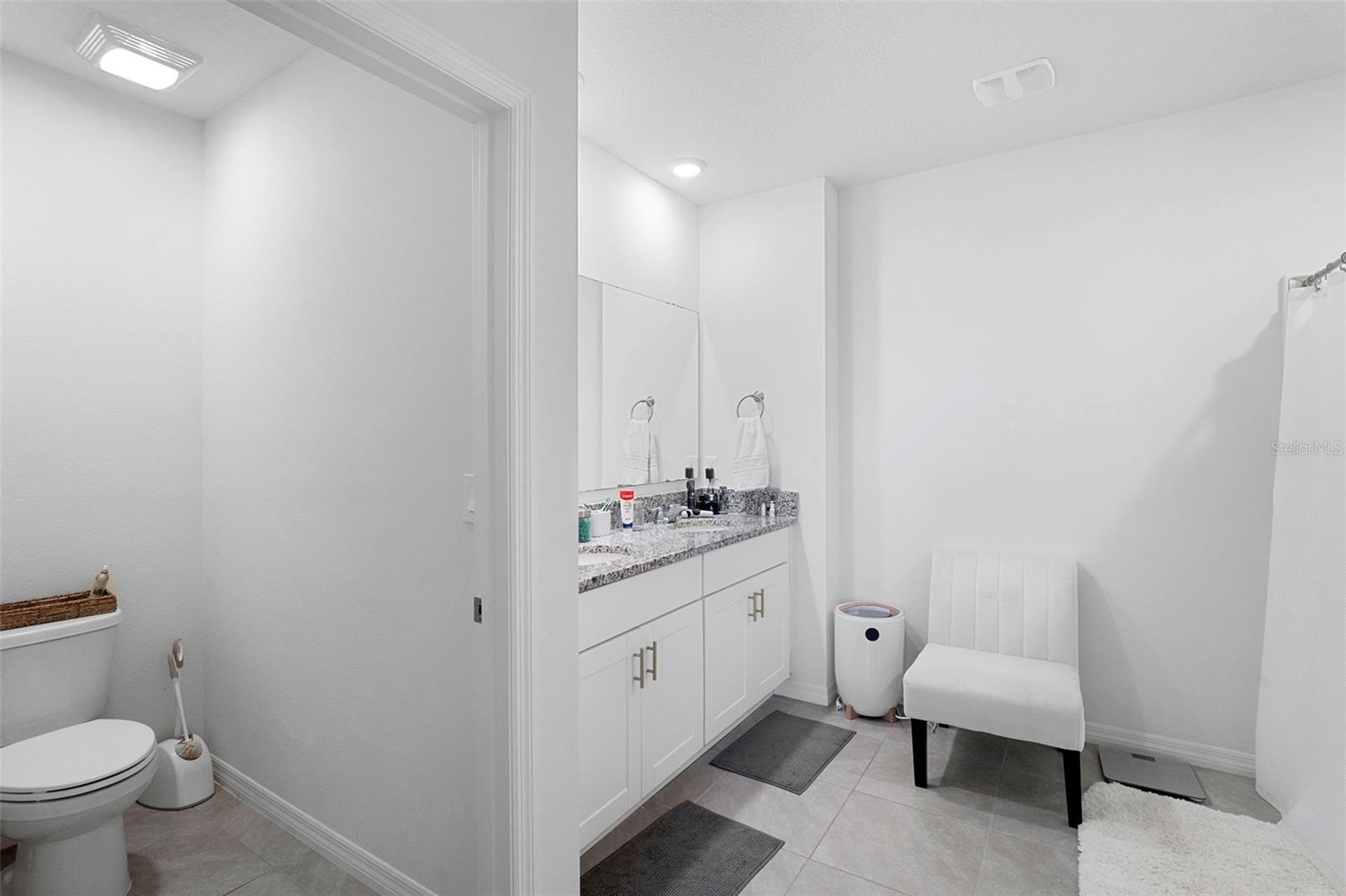 Image 24 of 49 For 142 Victoria Oaks Boulevard