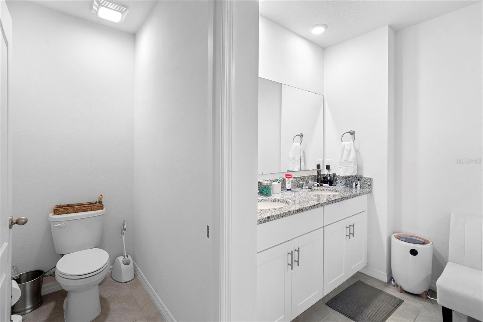 Image 26 of 49 For 142 Victoria Oaks Boulevard