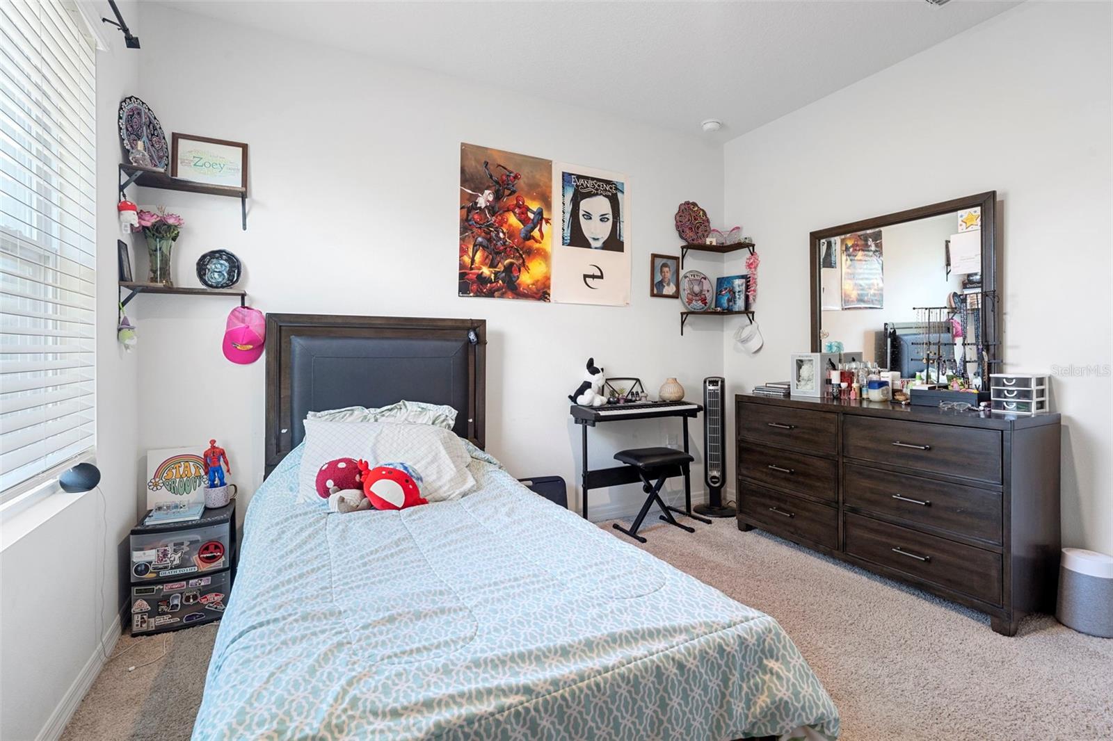 Image 33 of 49 For 142 Victoria Oaks Boulevard