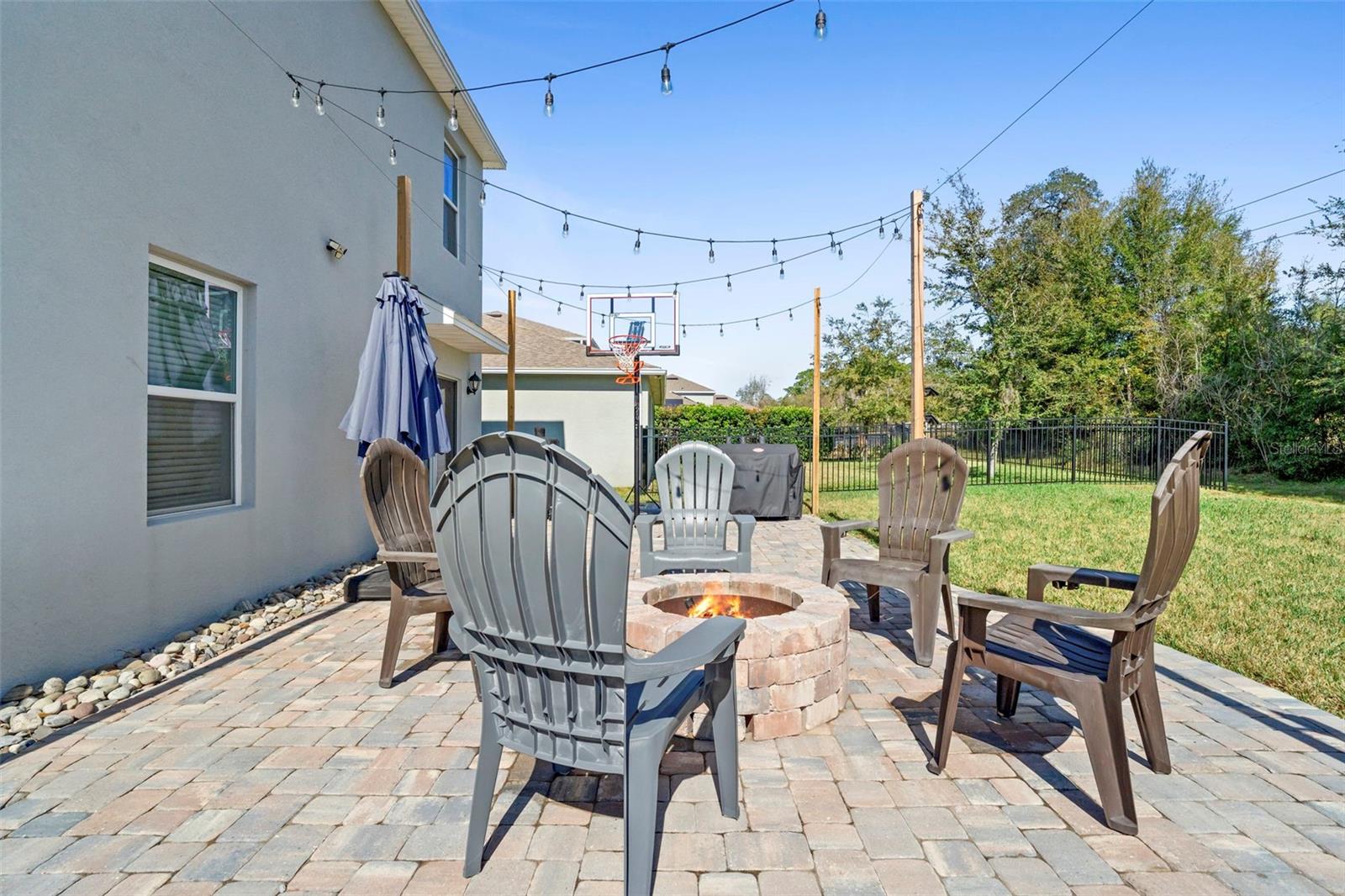 Image 40 of 49 For 142 Victoria Oaks Boulevard