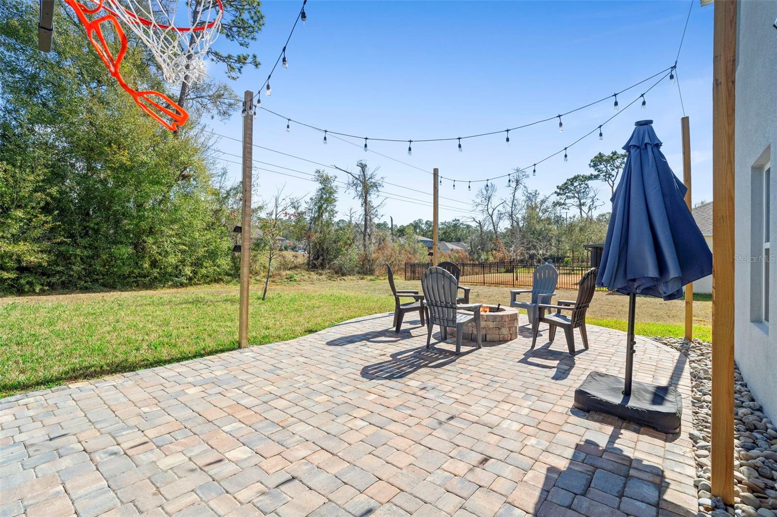 Image 42 of 49 For 142 Victoria Oaks Boulevard