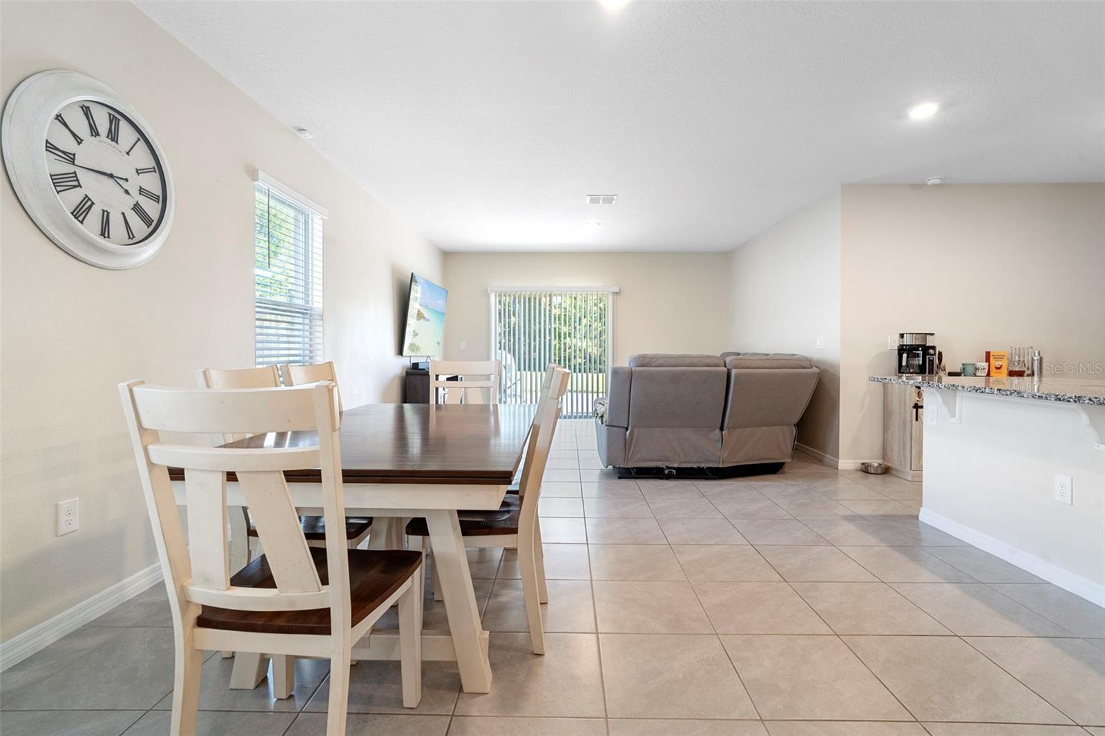 Image 6 of 49 For 142 Victoria Oaks Boulevard