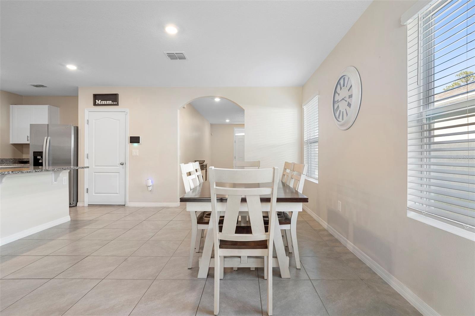 Image 8 of 49 For 142 Victoria Oaks Boulevard