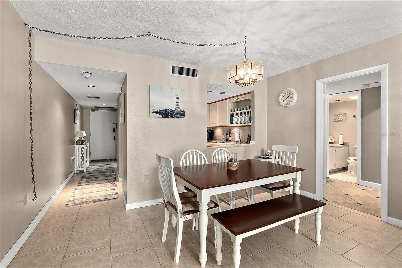 Image 13 of 49 For 3051 Atlantic Avenue 1806