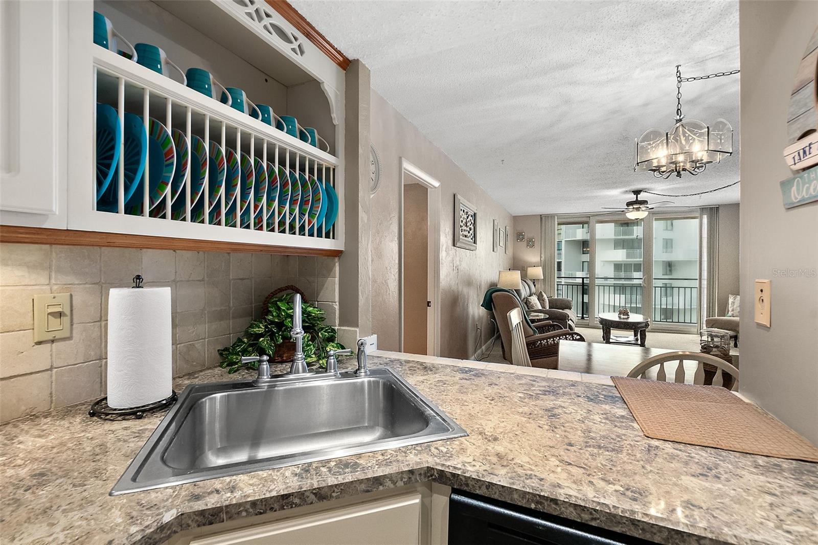 Image 15 of 49 For 3051 Atlantic Avenue 1806