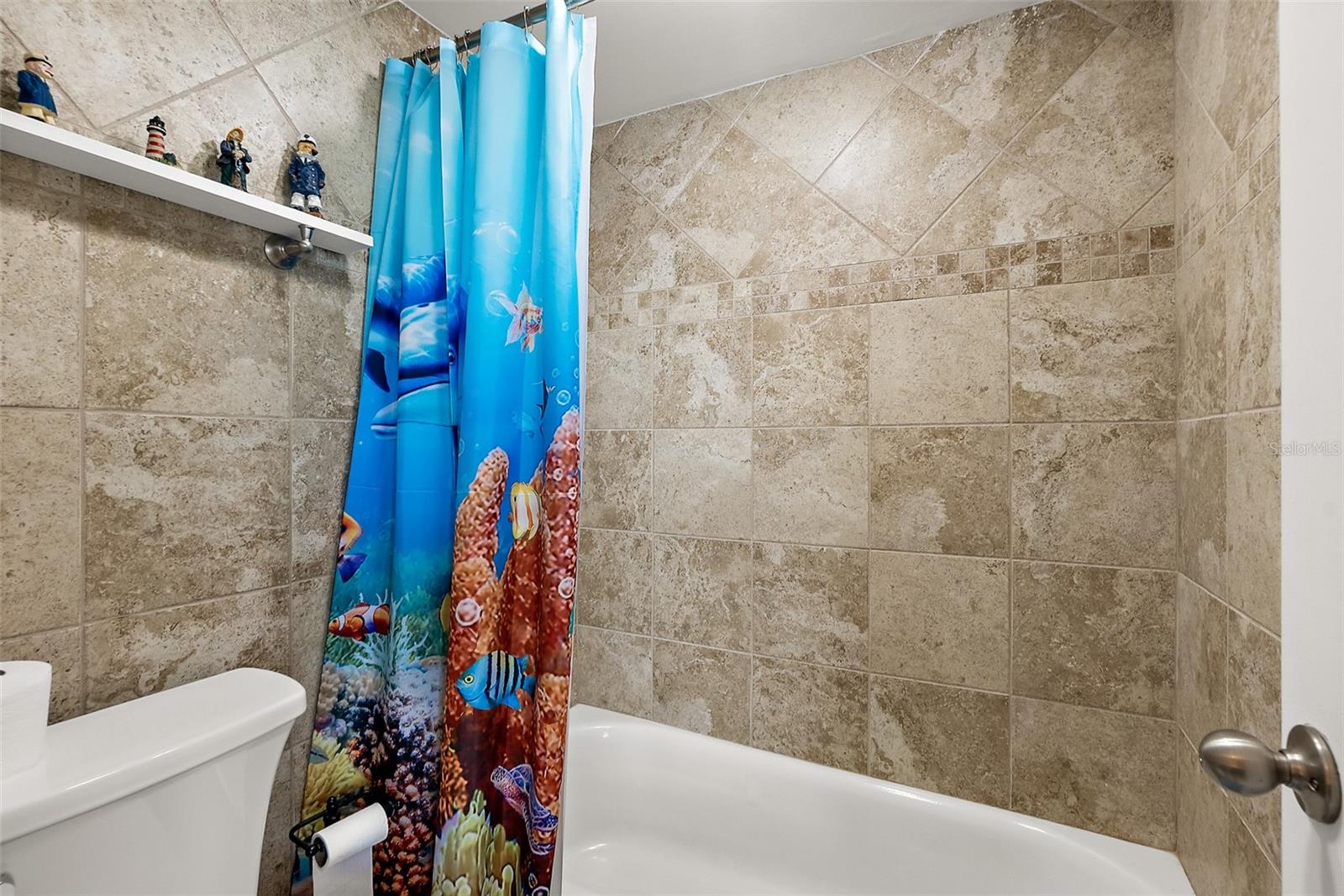 Image 25 of 49 For 3051 Atlantic Avenue 1806